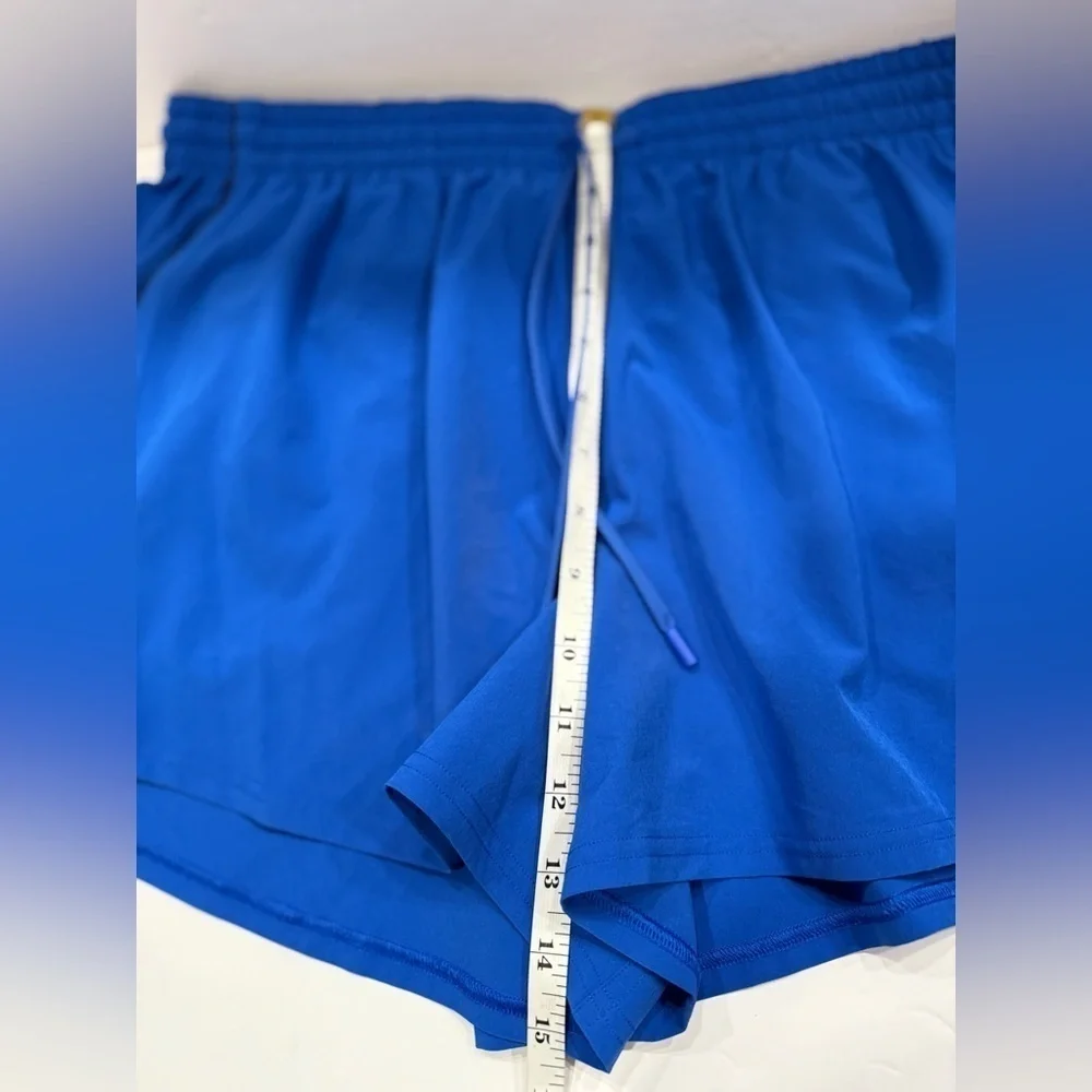 Lululemon Lightweight Relaxed Short 3 Long Liner Size 12 NWT